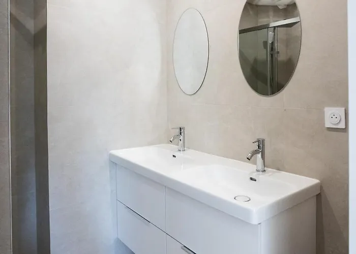 3 - Les Lys * Antibes